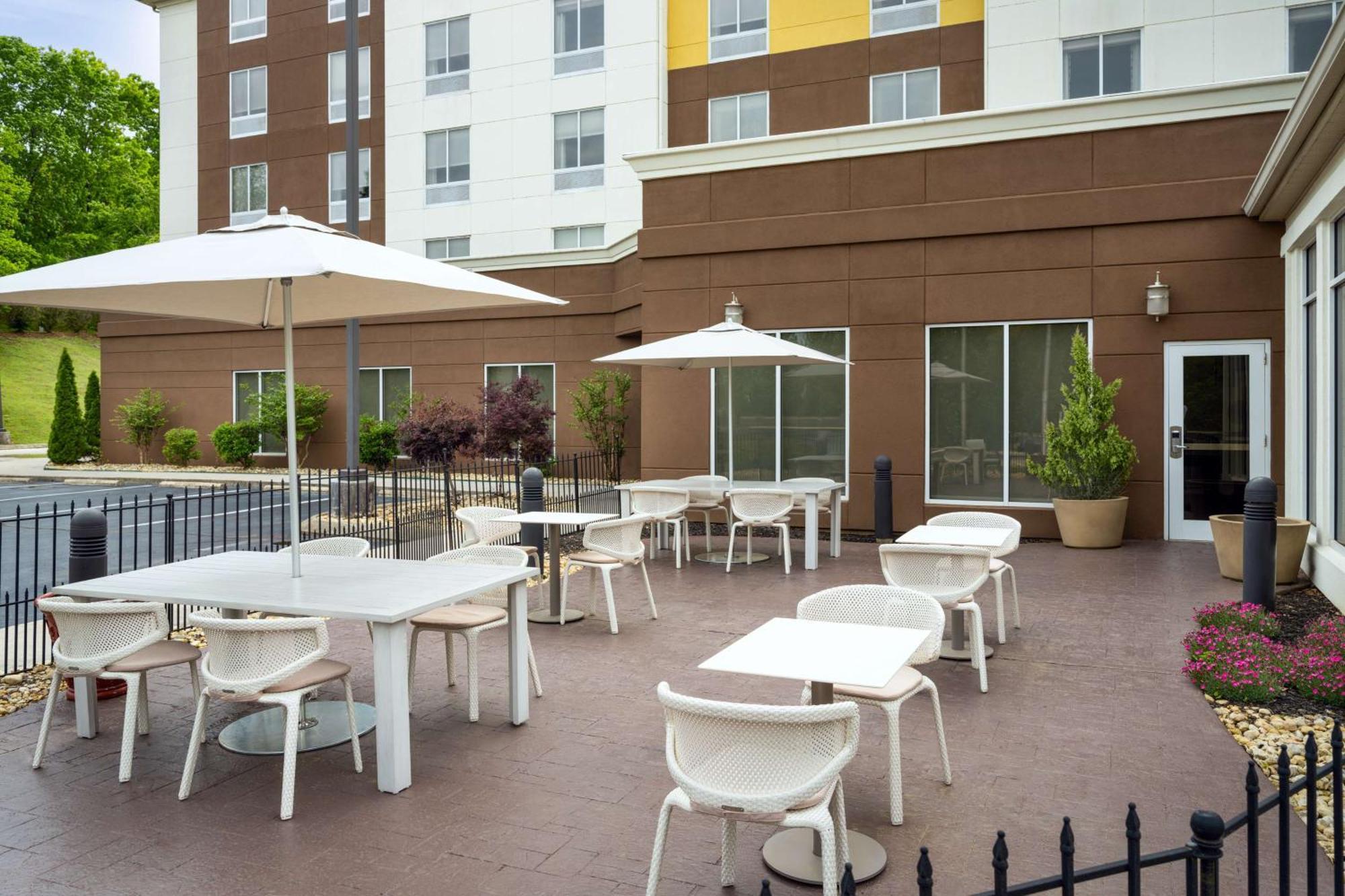 Hilton Garden Inn Huntsville South/Redstone Arsenal Exterior photo